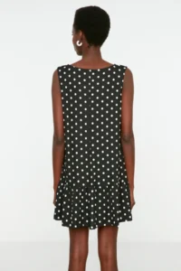 TRENDYOLMİLLA Black Polka Dot Printed Zero Sleeve with flywheel shift/Plain Mini Flexible Knitting Dress - Image 4