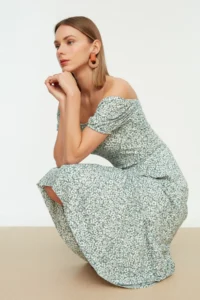 TRENDYOLMİLLA Mint Crispy Floral Carmen Collar Ribbed Knitting Dress