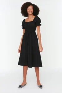 TRENDYOLMİLLA Black skater/Balloon Sleeve Lined Midi Weaving Dress - Image 3