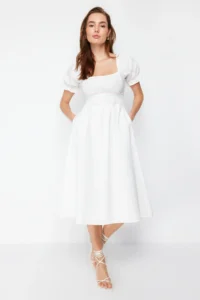 TRENDYOLMİLLA White skater/Balloon Sleeve Lined Midi Lined Weaving Dress - Image 3