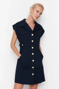 TRENDYOLMİLLA Navy Blue Button Detailed Gabardine Mini Weaving Shirt Dress - Image 4