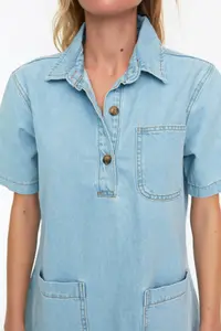 TRENDYOLMİLLA Light Blue Pocket Detail Oversized Mini DENIM Shirt Dress - Image 5