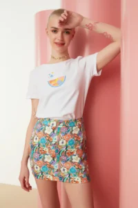 TRENDYOLMiLLA Multicolored flower patterned Mini Size Weaving Skirt - Image 2