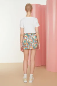 TRENDYOLMiLLA Multicolored flower patterned Mini Size Weaving Skirt - Image 3