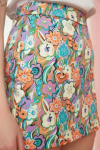 TRENDYOLMiLLA Multicolored flower patterned Mini Size Weaving Skirt - Image 5
