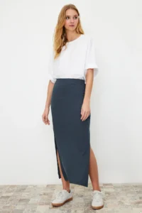 TRENDYOLMİLLA Open Anthracite Slit Detailed Body-Fitting High Waist Ribbed Flexible Maxi Knitting Skirt - Image 3