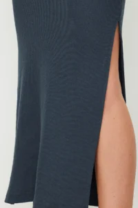 TRENDYOLMİLLA Open Anthracite Slit Detailed Body-Fitting High Waist Ribbed Flexible Maxi Knitting Skirt - Image 5