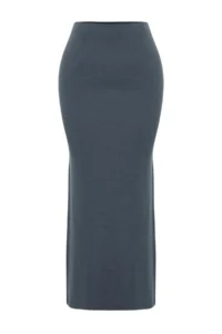 TRENDYOLMİLLA Open Anthracite Slit Detailed Body-Fitting High Waist Ribbed Flexible Maxi Knitting Skirt - Image 7
