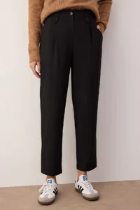 TRENDYOLMİLLA Black Carrot High Waist polyviscone Weaving Dress Pants - Image 3