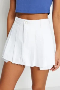 TRENDYOLMiLLA White pleated Regular Waist Mini denim Shorts Skirt - Image 8