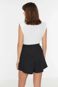 TRENDYOLMiLLA Navy Blue Rahat Kesim Regular Waist Crepe/textured Knitting Shorts - Image 5