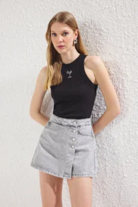 TRENDYOLMiLLA Gray*001 Button Detailed High Waist Denim Shorts Skirt - Image 2