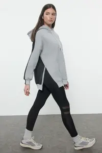 TRENDYOLMİLLA Anthracite Cotton Color Blocked Wide Pattern Inside Fleece Knitting Sports Sweatshirt