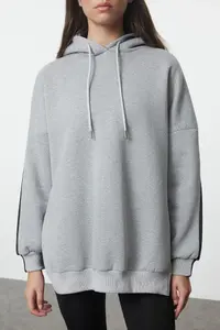TRENDYOLMİLLA Anthracite Cotton Color Blocked Wide Pattern Inside Fleece Knitting Sports Sweatshirt - Image 3