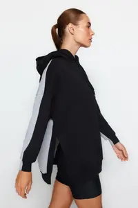 TRENDYOLMİLLA Gray Melange Cotton Color Blocked Wide Pattern Inside Fleece Knitting Sports Sweatshirt - Image 3