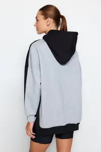 TRENDYOLMİLLA Gray Melange Cotton Color Blocked Wide Pattern Inside Fleece Knitting Sports Sweatshirt - Image 5