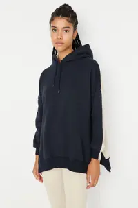 TRENDYOLMİLLA Navy Blue Cotton Color Blocked Wide Pattern Inside Fleece Knitting Sports Sweatshirt - Image 2