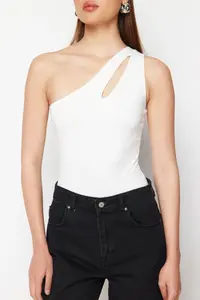 TRENDYOLMİLLA White Asymmetric Collar Cut Out Detailed Knitting Bodysuit with Bottom Snaps .D.00014 - Image 4
