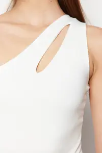 TRENDYOLMİLLA White Asymmetric Collar Cut Out Detailed Knitting Bodysuit with Bottom Snaps .D.00014 - Image 5
