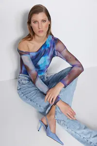 TRENDYOLMİLLA Mavi Patterned Tulle Sheer Back Fitted Flexible snaps Knitting Bodysuit .D.00024