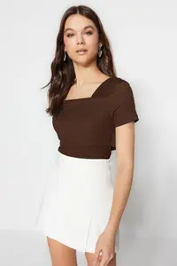 TRENDYOLMİLLA Brown Asymmetric Collar Fitted/Slinky snaps Knitting Bodysuit .D.00060 - Image 2