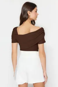 TRENDYOLMİLLA Brown Asymmetric Collar Fitted/Slinky snaps Knitting Bodysuit .D.00060 - Image 4