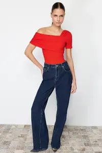 TRENDYOLMİLLA Red Asymmetric Collar Fitted/Snaps Knitting Bodysuit .D.00060 - Image 2