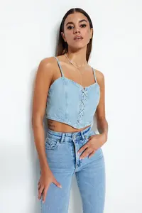 TRENDYOLMİLLA Mavi Eyelet Binding Detailed Heart Collar Fitted Crop denim Bustier