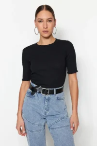TRENDYOLMİLLA Black Fitted Ribbed Flexible Knitting Blouse - Image 8