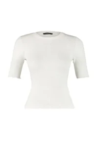 TRENDYOLMİLLA Ecru Ribbed Fitted Crew Neck Flexible Knitting Blouse - Image 6