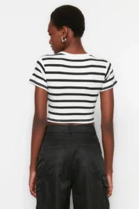 TRENDYOLMİLLA Black-Ecru Black Striped 2 Sets Pack Viscous/Soft Material Crop Flexible Knitting Blouse - Image 3