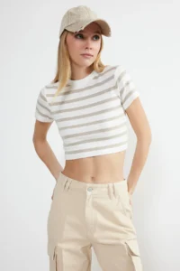 TRENDYOLMİLLA Stone Ecru Striped Viscous/Soft Material Crop Crew Neck Flexible Knitting Blouse - Image 3