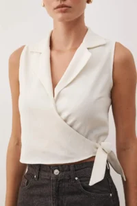 TRENDYOLMİLLA Beige tied up Crop Weaving linen look Blouse - Image 3