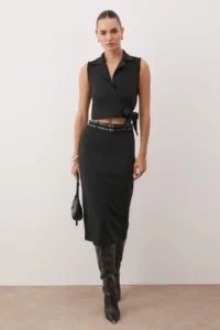 TRENDYOLMİLLA Black tied up Crop Weaving linen look Blouse