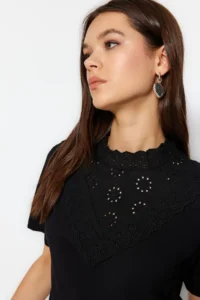 TRENDYOLMİLLA Black brodeli Dog collar Basic Regular/Normal Pattern Cotton Knitting Blouse - Image 2