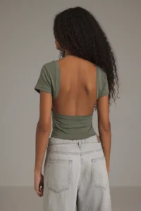 TRENDYOLMİLLA Khaki Low-cut back Crop Cotton Flexible Knitting Blouse - Image 4