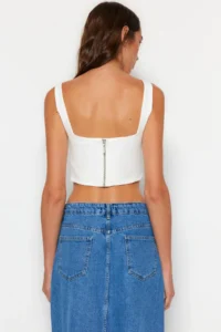 TRENDYOLMİLLA Ecru Sleeveless Corset Crop Weaving Blouse - Image 6
