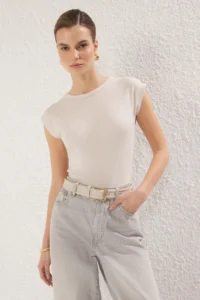 TRENDYOLMİLLA Stone Viscous/Soft Material Fitted Moon Arm Flexible Knitting Blouse - Image 2