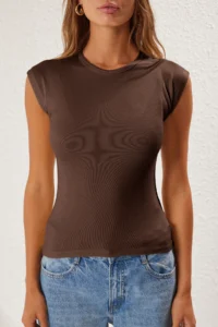 TRENDYOLMİLLA Brown Color Blocked Viscous/Soft Material Fitted Flexible Knitting Blouse - Image 3