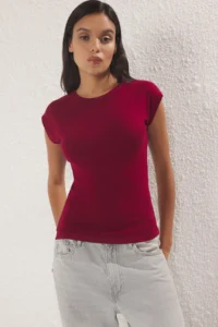 TRENDYOLMİLLA Burgundy Viscous/Soft Material Fitted Moon Arm Flexible Knitting Blouse - Image 2