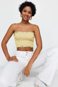 TRENDYOLMİLLA Light Yellow Strapless Gipelli Fitted Flexible Knitting Blouse