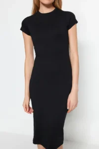 TRENDYOLMİLLA Black Short Sleeve Fitted Cotton Flexible Midi Knitting Pen Dress - Image 4