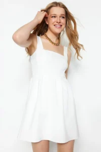 TRENDYOLMİLLA White Square Neck Sleeveless with flywheel Lined Mini Weaving Dress - Image 3