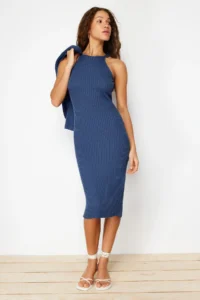 TRENDYOLMİLLA Indigo Plain Midi Dress - Image 3