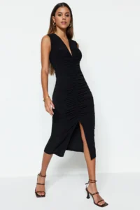TRENDYOLMİLLA Black Fitted Ruffle Detailed Midi Flexible Knitting Pen Dress - Image 3
