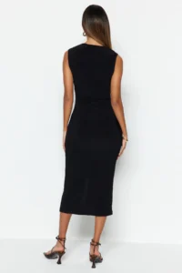 TRENDYOLMİLLA Black Fitted Ruffle Detailed Midi Flexible Knitting Pen Dress - Image 6