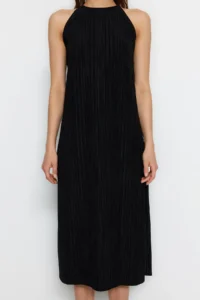 TRENDYOLMİLLA Black shift/Plain Zero Sleeve Midi pleated Knitting Dress - Image 4