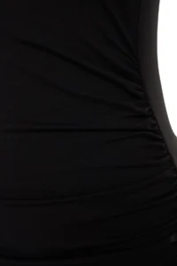 TRENDYOLMİLLA Black Fitted Midi Cotton Flexible Knitting Dress with Gathering and Slit Detail - Image 7