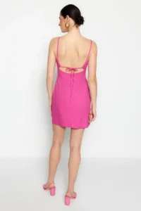 TRENDYOLMİLLA Pink Fitted Back Window/Cut Out Detail Weaving linen look Dress - Image 10