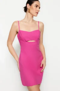 TRENDYOLMİLLA Pink Fitted Back Window/Cut Out Detail Weaving linen look Dress - Image 6